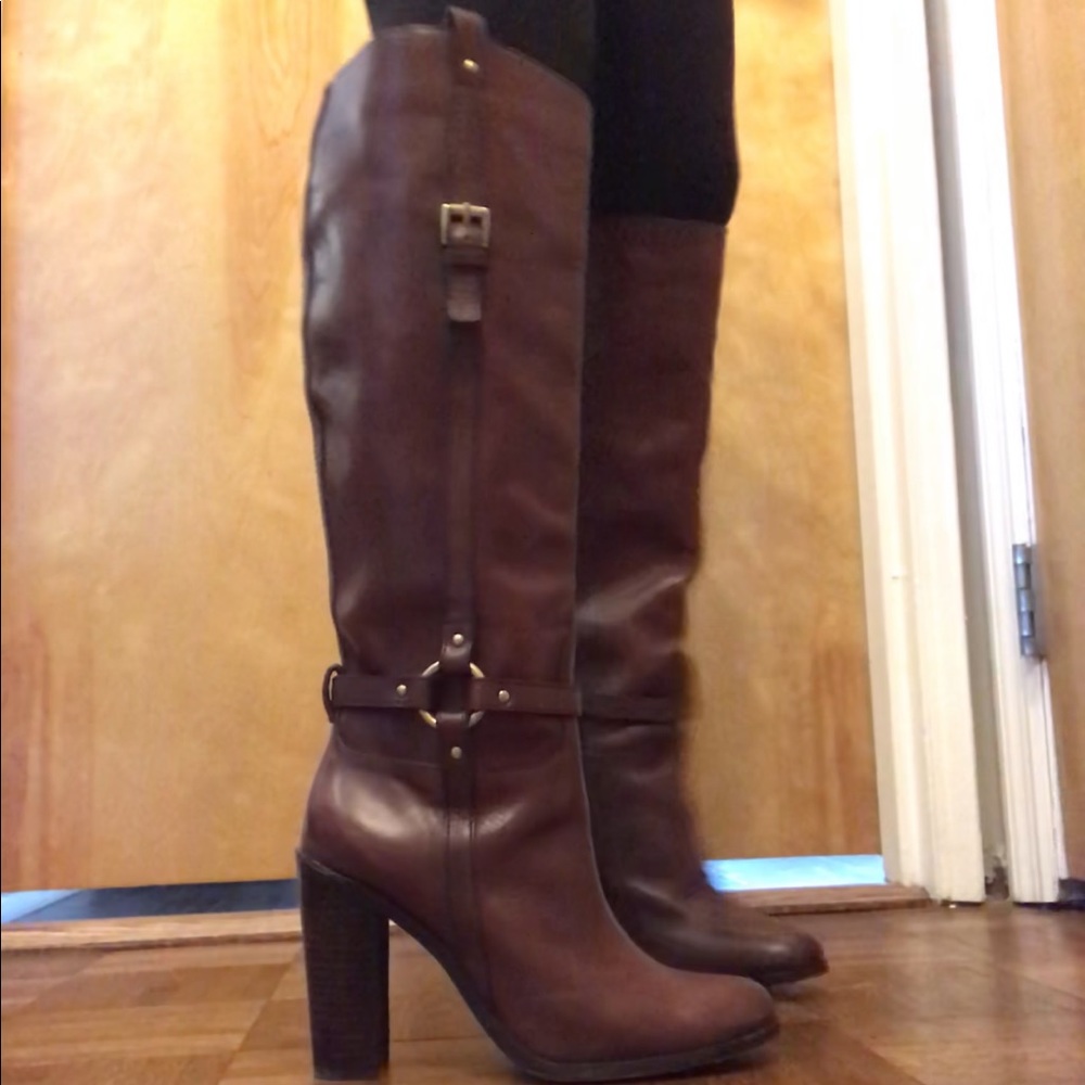 Coach Knee-high Brown Leather Boots. 4in heel. 7.5